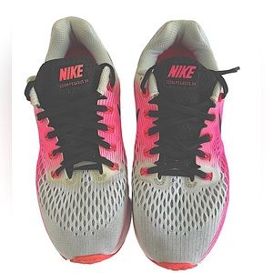 Nike woman’s running shoes size 7.5